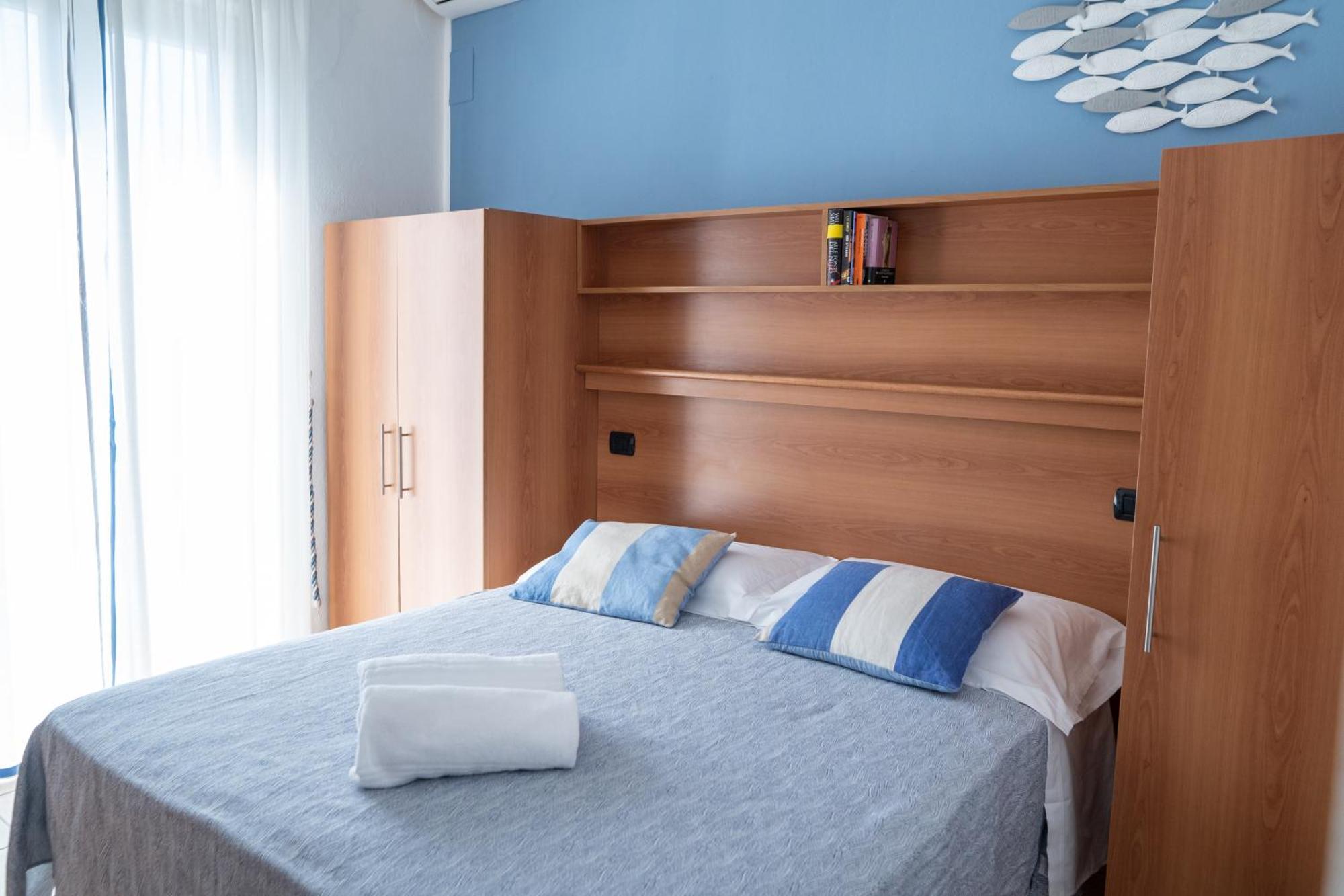 Blueline Hotel